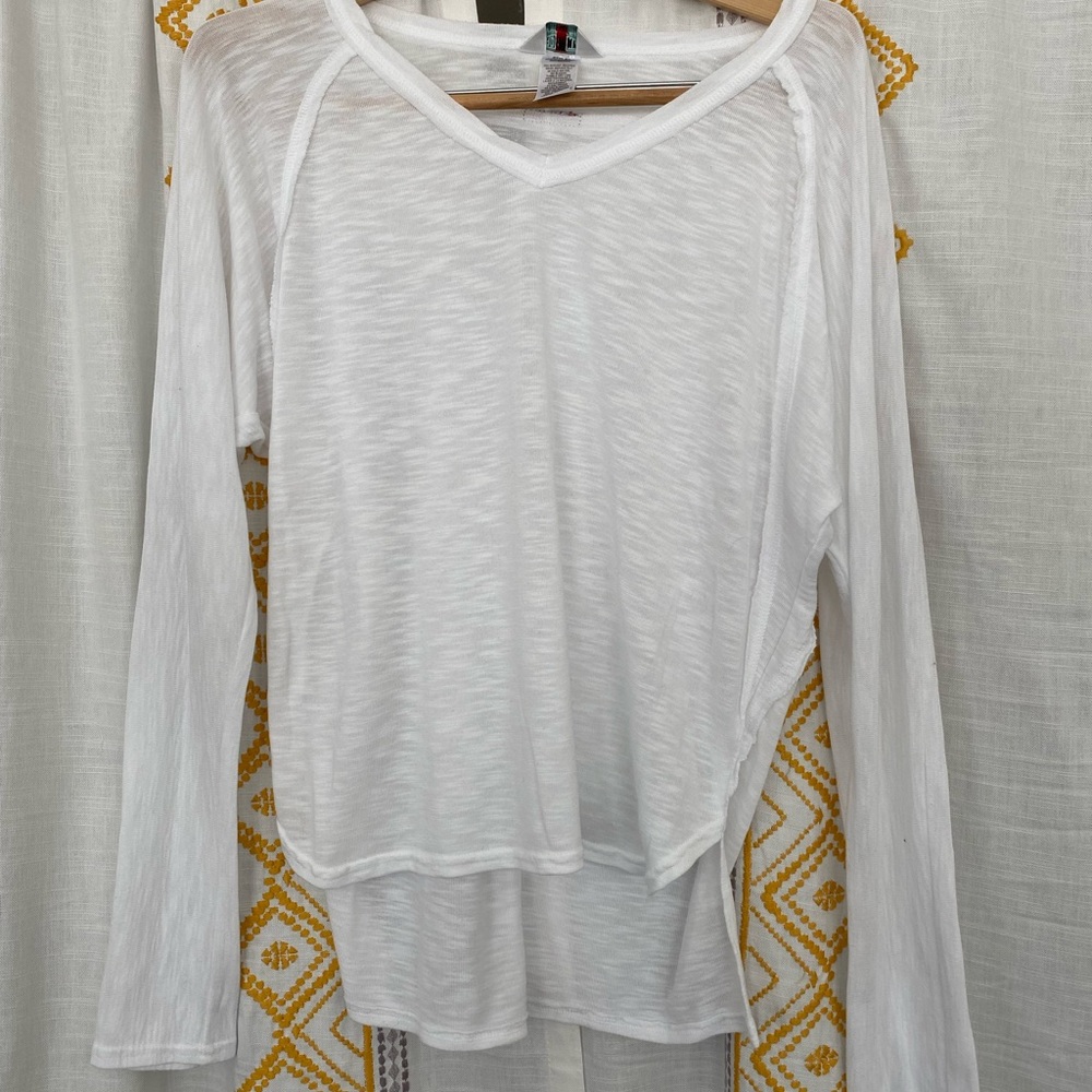 GUC Hard Tail Vneck Long Sleeve Tee